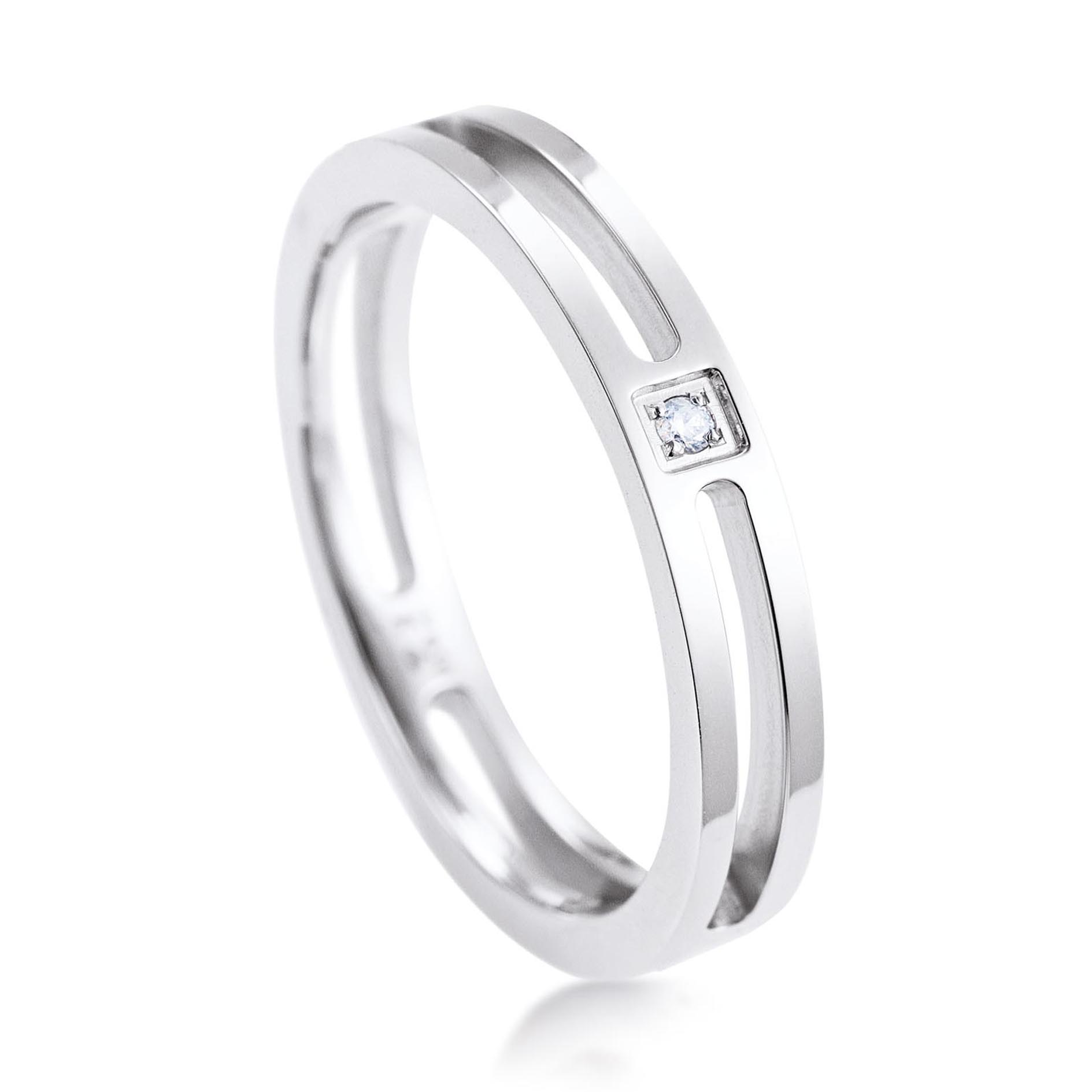 Parallel Diamond Steel Ring