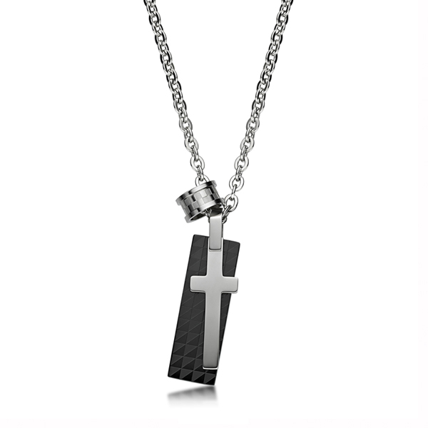 Cross Checked Pendant with Circle Necklace